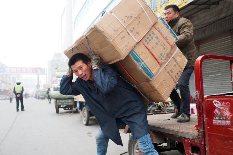 如何安全高效地搬运重物？一文教你解决搬运难题